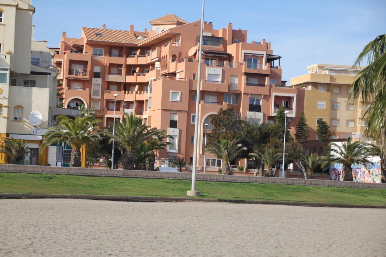 Apartamento En Primera Linea De Playa, Con Vistas A La Playa Y Con Wifi Roquetas de Mar Eksteriør bilde